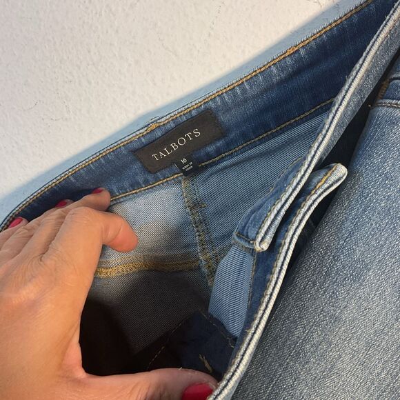 Talbots Ladies denim Skirt 16 Blue knee length Plus Size Capsule Minimalist Day - Picture 2 of 11